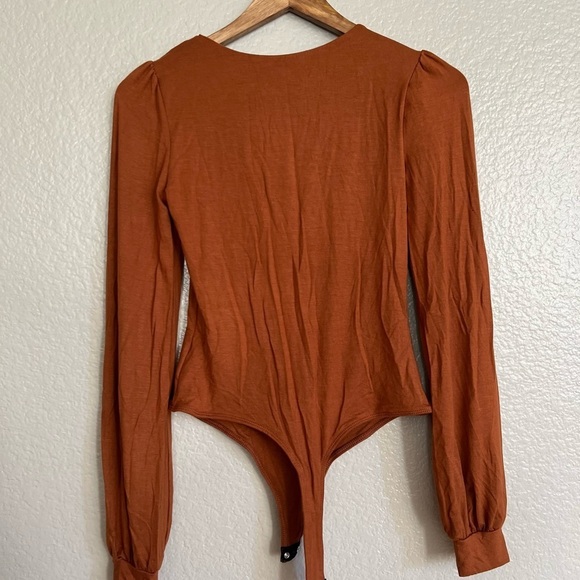 Bundle of 3 Kaylene V-Neck Balloon Sleeve Bodysuits - Picture 9 of 15